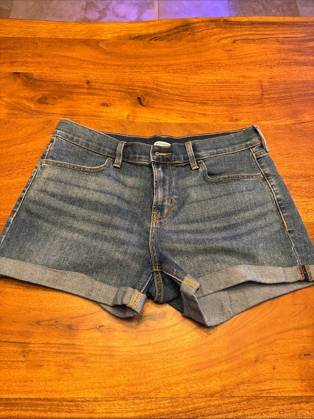 Classic Women's Denim Shorts - Blue